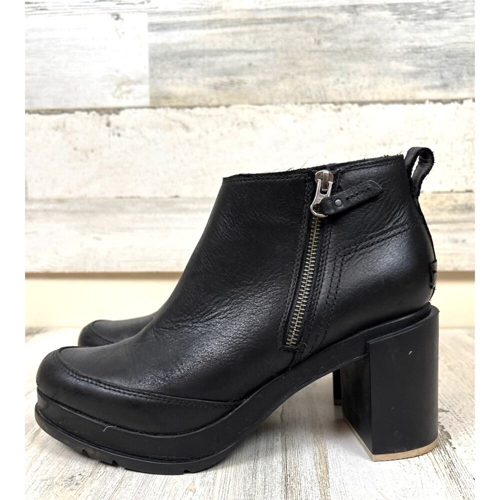 Sorel Womens 9.5 Black Leather Waterproof Platform chunky Zip Ankle Booties